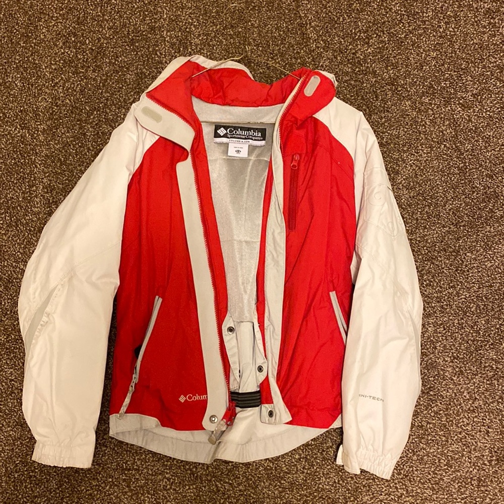 Columbia ski jacket. Size 14/16. Fits like a small womens